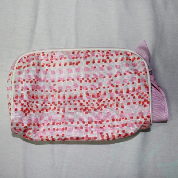 Clinique Cosmetic Bag - Picture 3 of 6